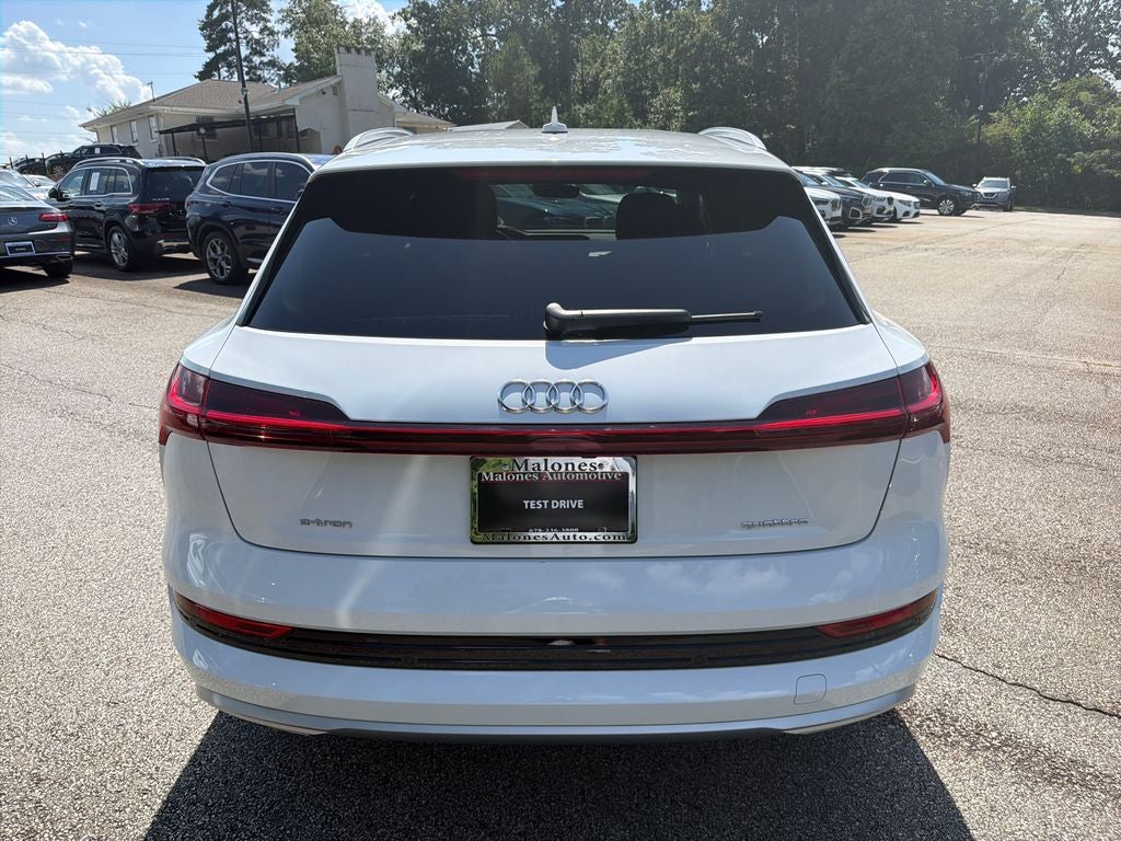 2022 Audi e-tron Premium