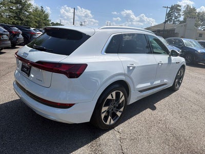 2022 Audi e-tron Premium