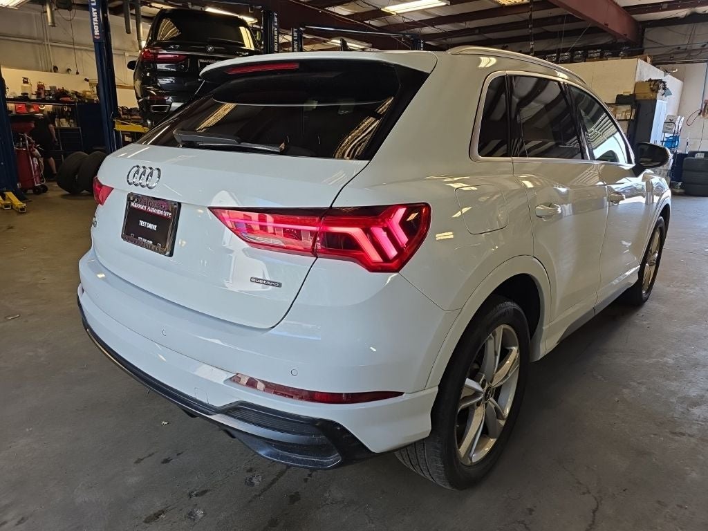 2021 Audi Q3 S line Premium