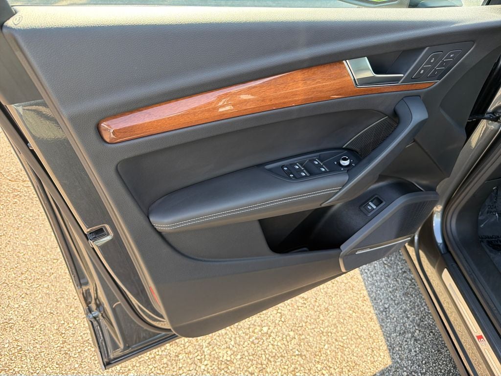 2023 Audi Q5 S line Premium Plus