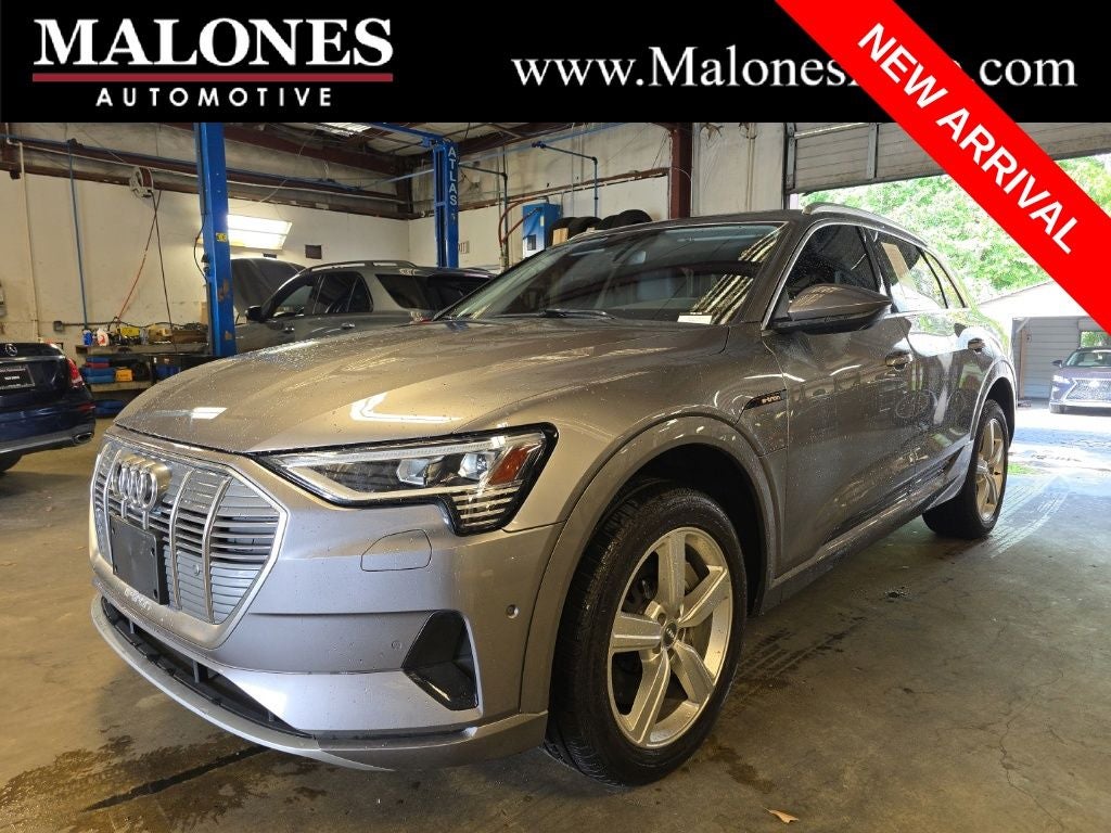 2019 Audi e-tron Premium Plus