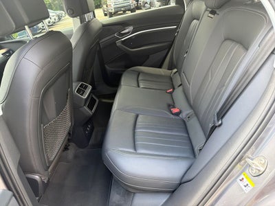 2019 Audi e-tron Premium Plus