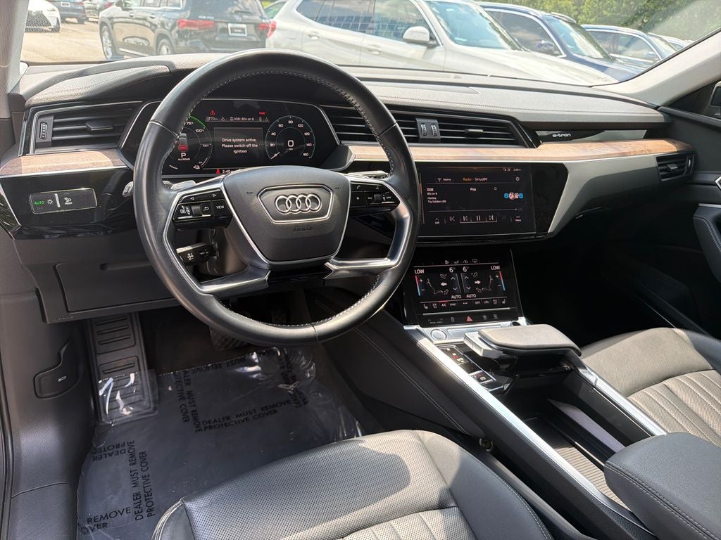 2019 Audi e-tron Premium Plus