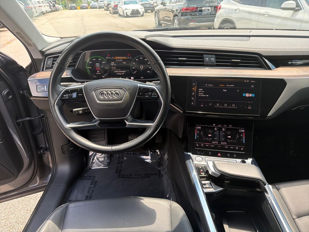 2019 Audi e-tron Premium Plus