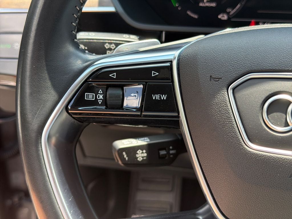 2019 Audi e-tron Premium Plus