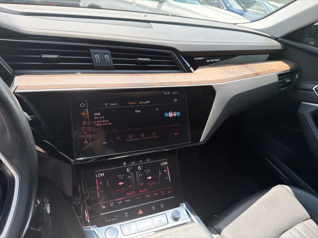2019 Audi e-tron Premium Plus