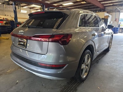 2019 Audi e-tron Premium Plus