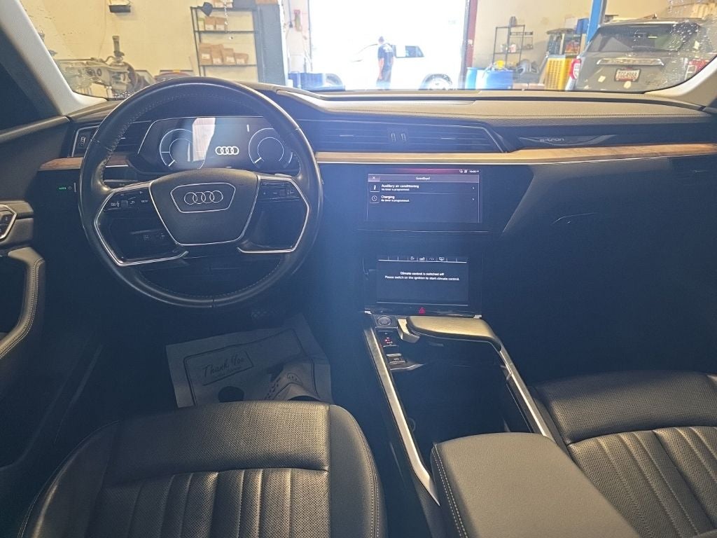2019 Audi e-tron Premium Plus