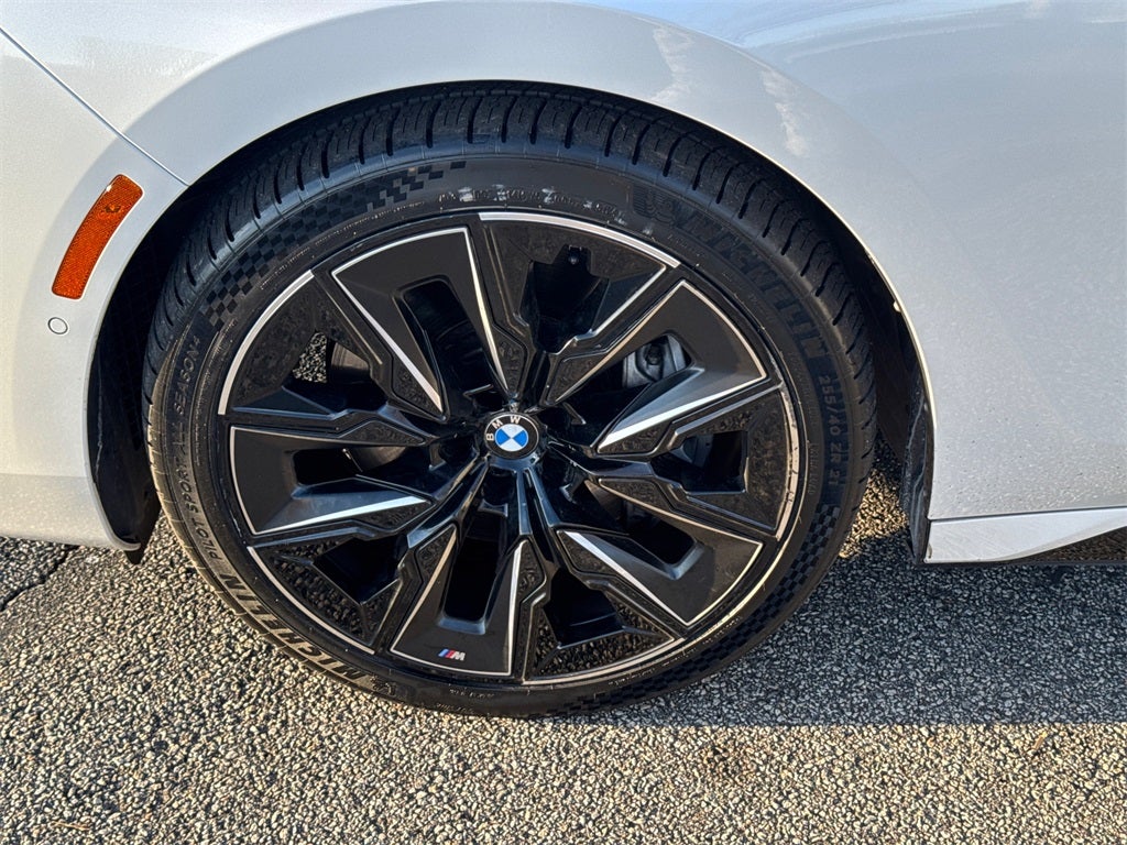 2023 BMW 7 Series 760i xDrive
