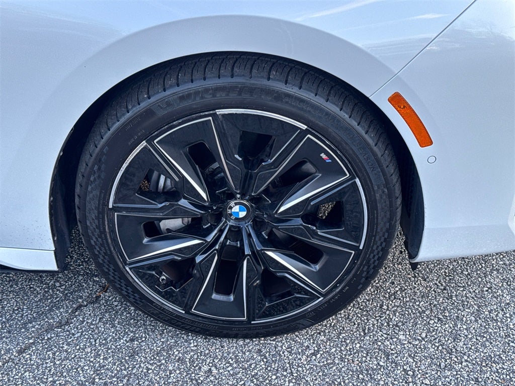 2023 BMW 7 Series 760i xDrive