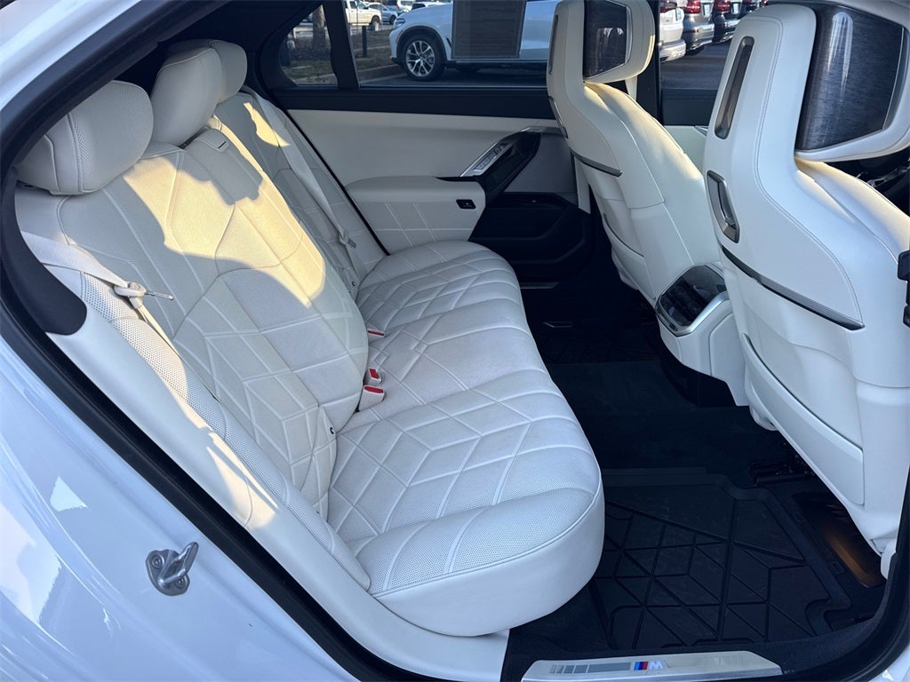 2023 BMW 7 Series 760i xDrive