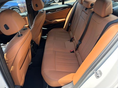 2021 BMW 5 Series 530i