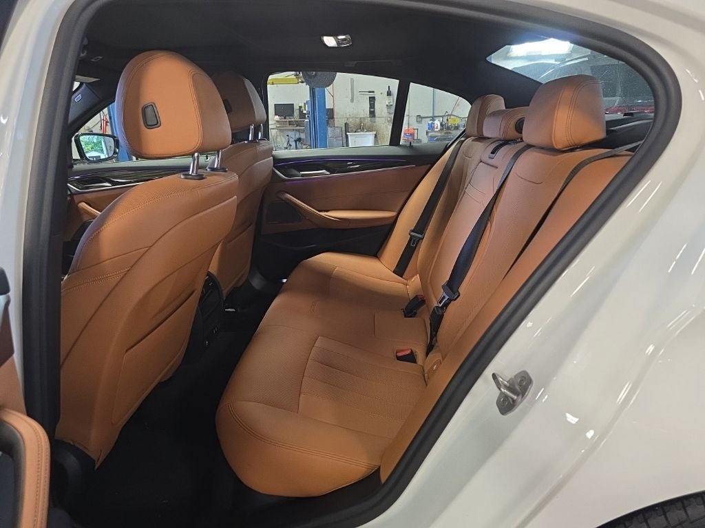 2021 BMW 5 Series 530i