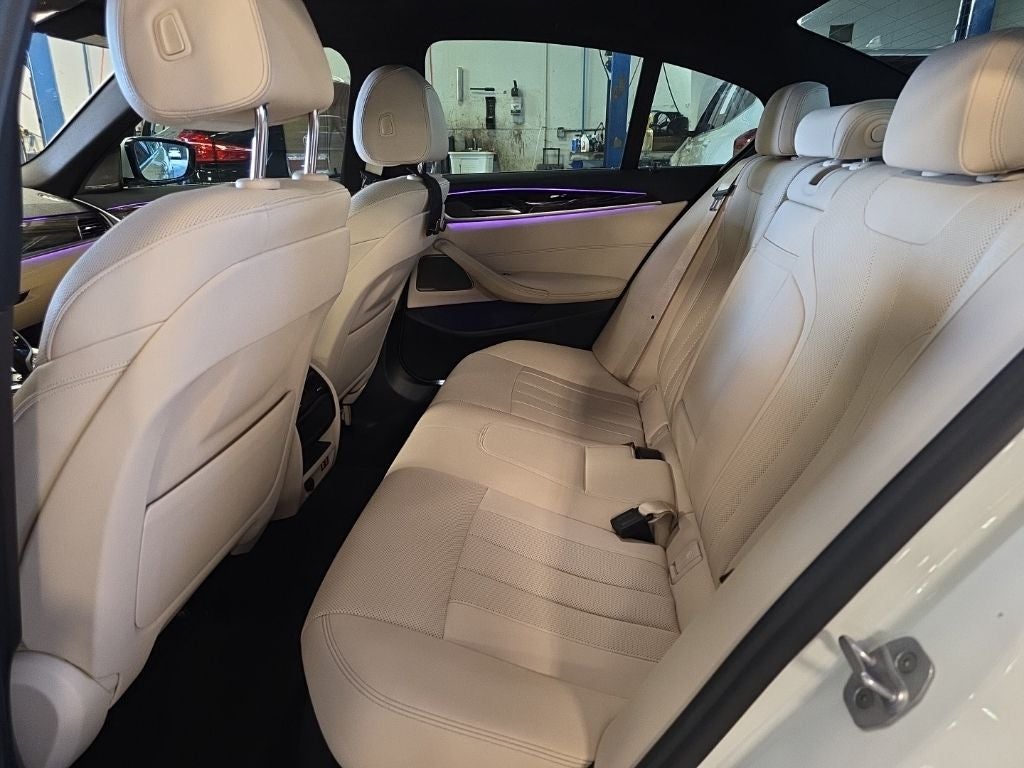 2021 BMW 5 Series 530i