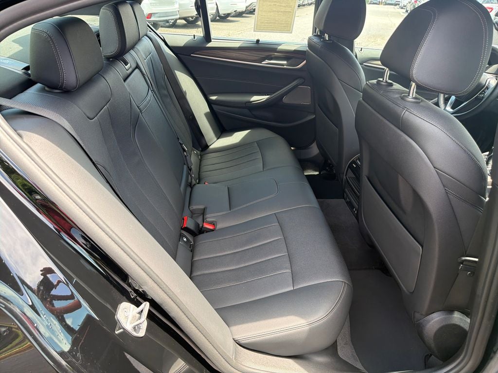 2022 BMW 5 Series 530i