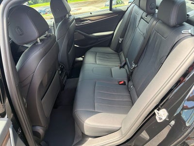 2022 BMW 5 Series 530i