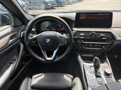 2022 BMW 5 Series 530i
