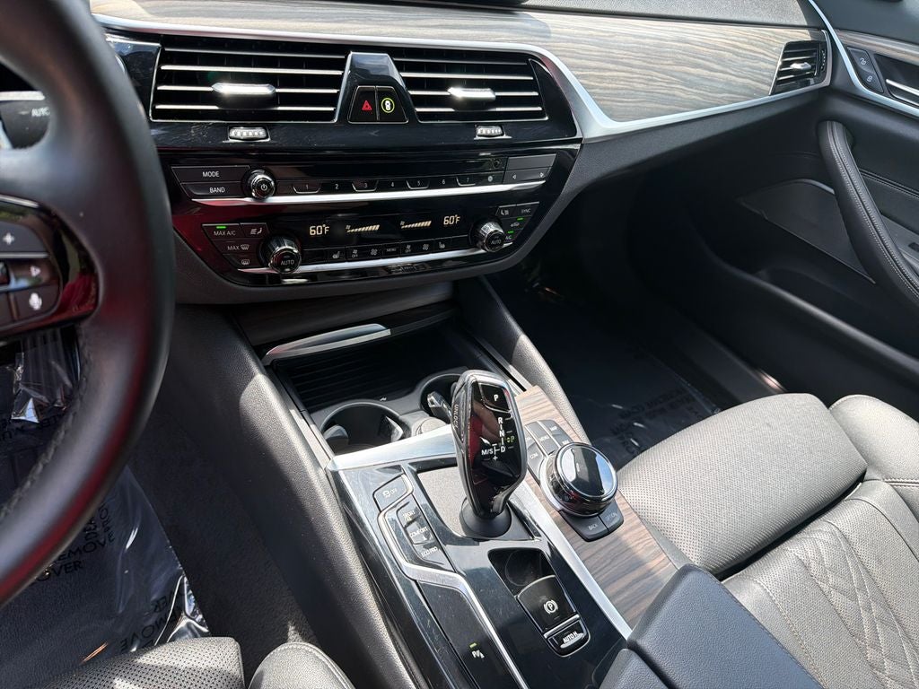 2022 BMW 5 Series 530i