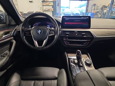2022 BMW 5 Series 530i