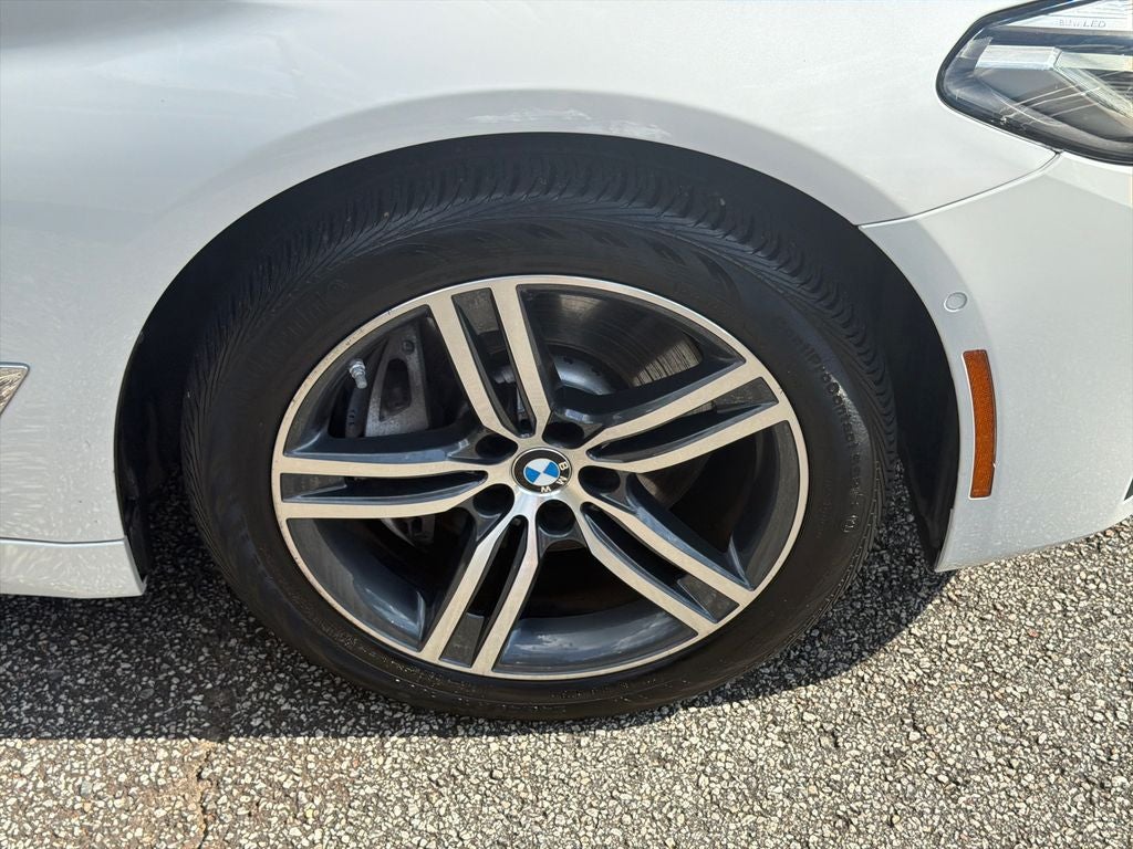 2021 BMW 5 Series 540i