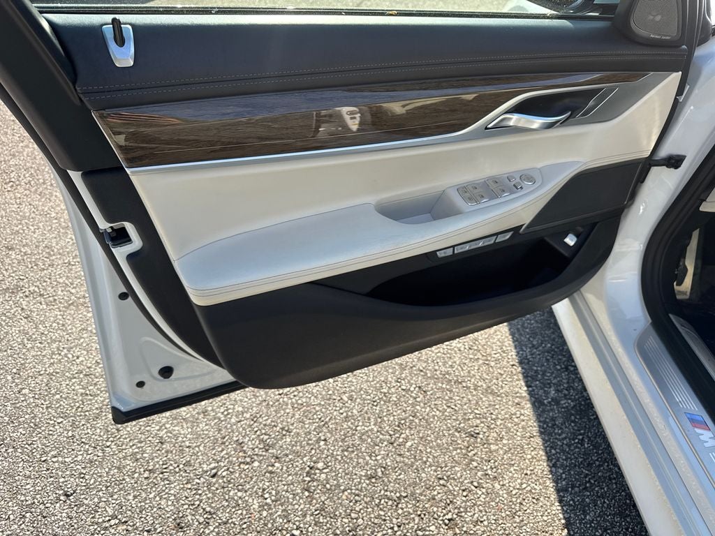 2018 BMW 7 Series 750i
