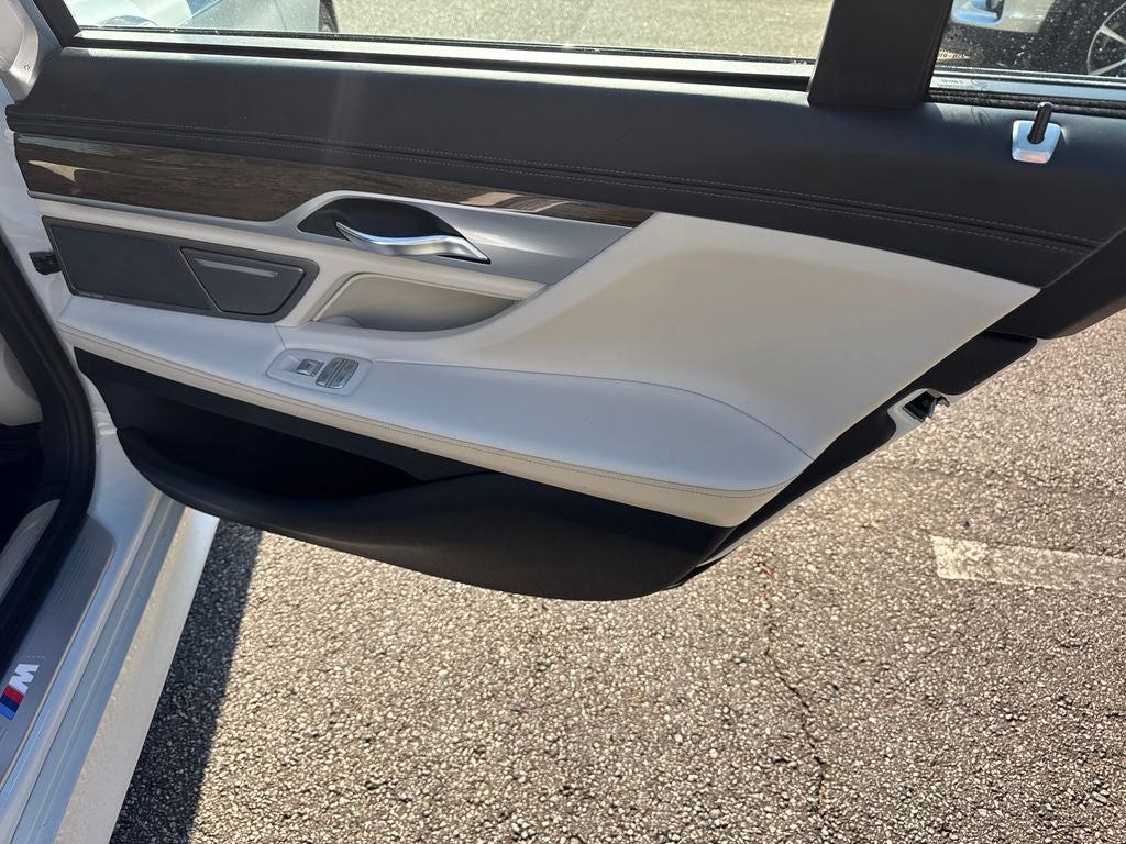 2018 BMW 7 Series 750i