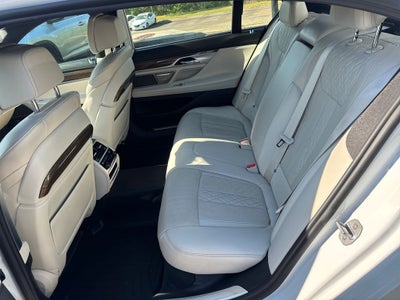 2018 BMW 7 Series 750i