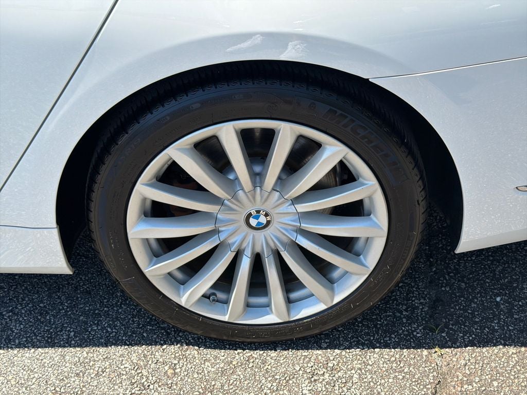 2022 BMW 7 Series 740i