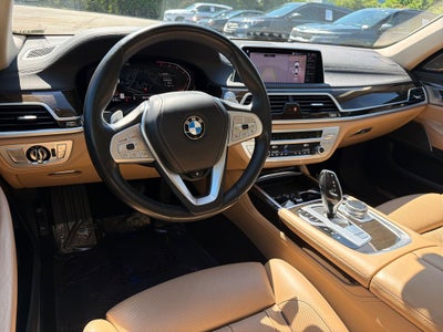 2022 BMW 7 Series 740i