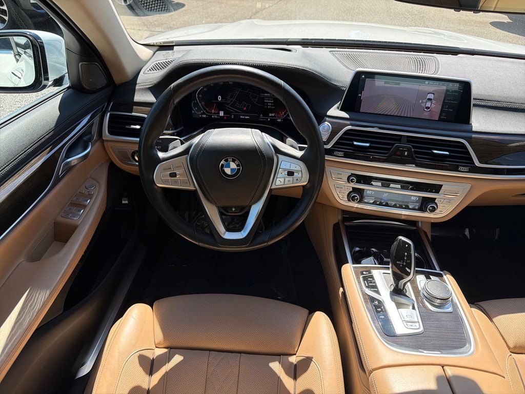 2022 BMW 7 Series 740i