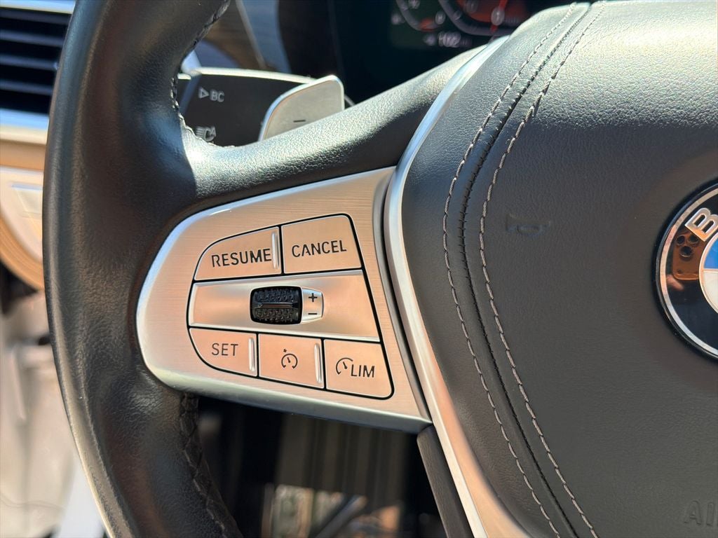 2022 BMW 7 Series 740i