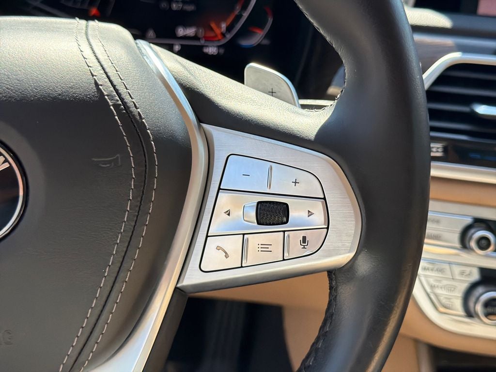 2022 BMW 7 Series 740i