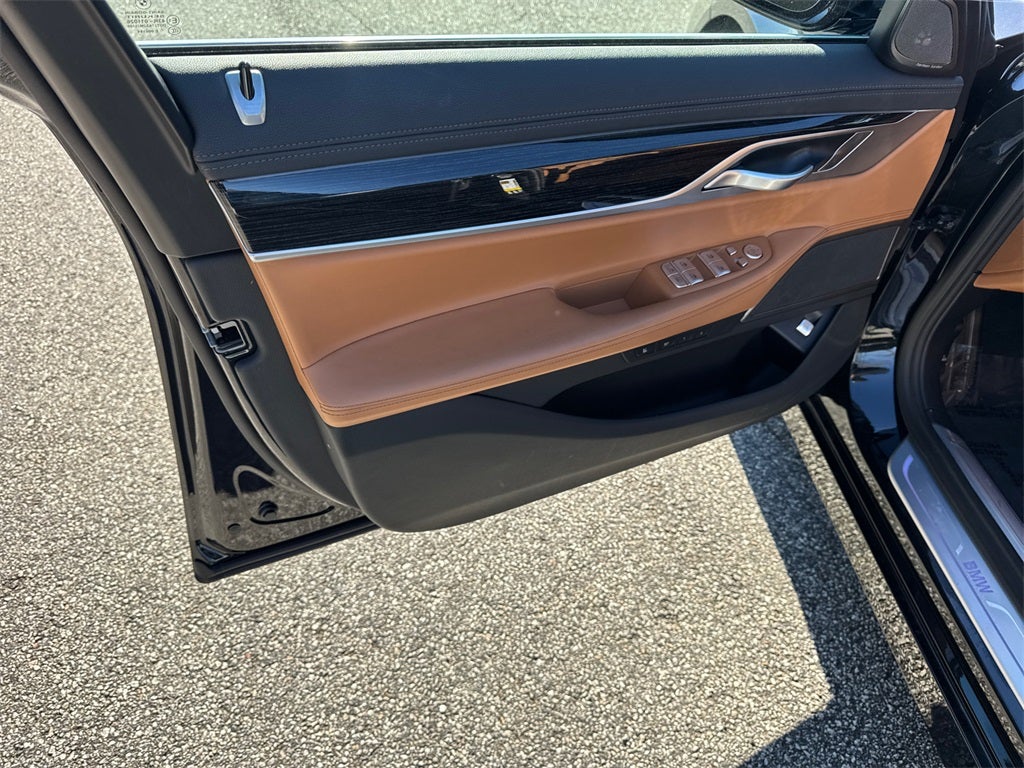 2022 BMW 7 Series 740i xDrive