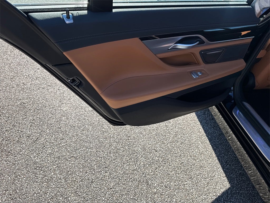 2022 BMW 7 Series 740i xDrive