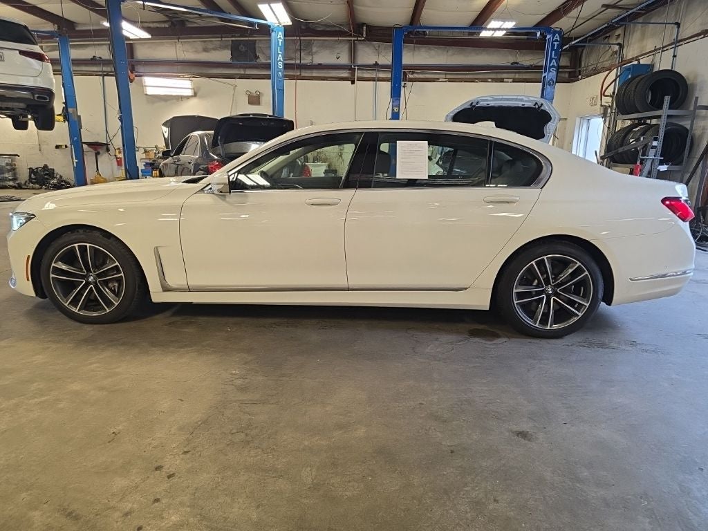 2022 BMW 7 Series 750i xDrive