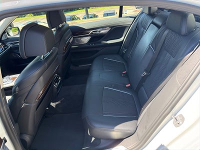 2022 BMW 7 Series 750i xDrive