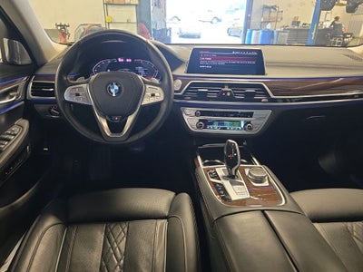 2022 BMW 7 Series 750i xDrive