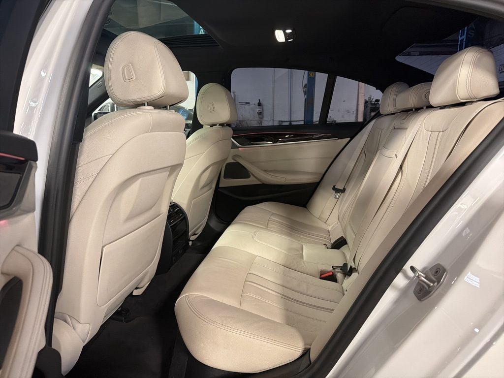 2017 BMW 5 Series 540i