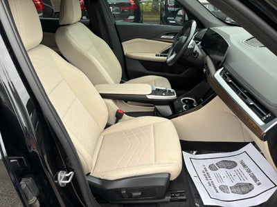 2023 BMW X1 xDrive28i SE *M 19 XLINE PANO AC