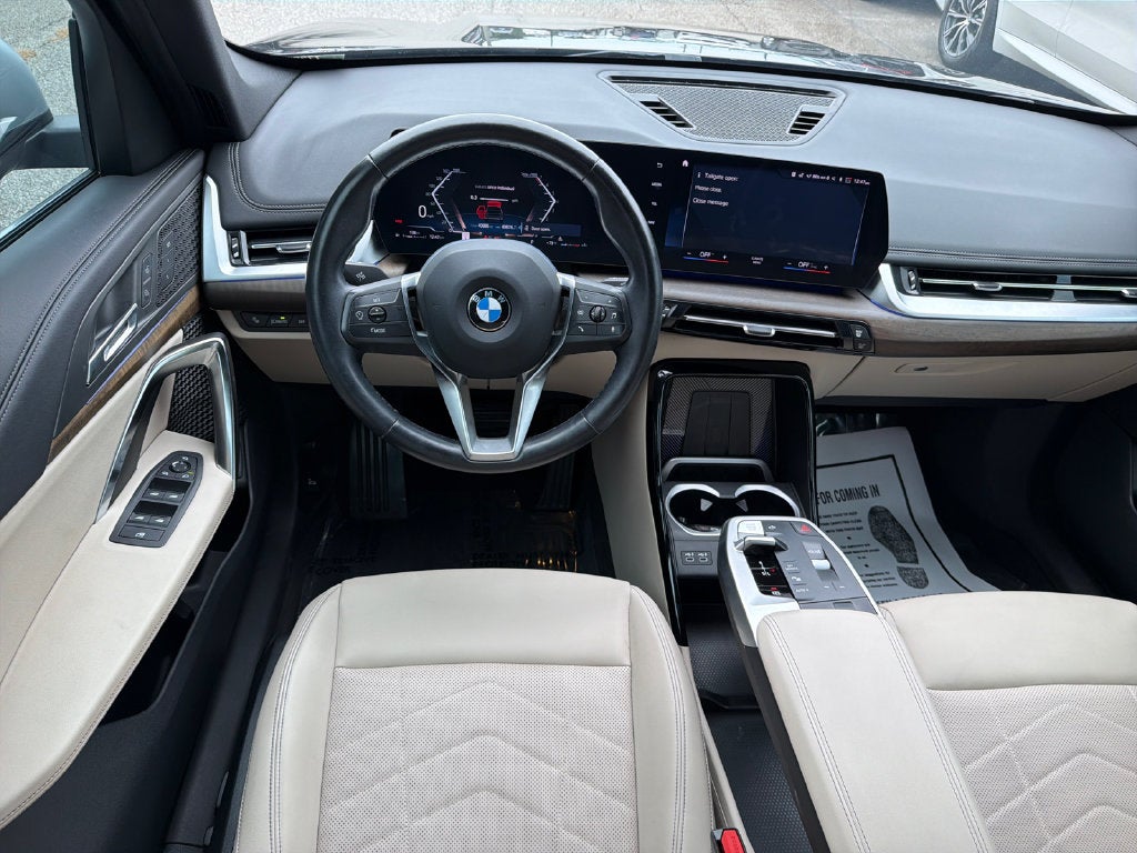 2023 BMW X1 xDrive28i SE *M 19 XLINE PANO AC