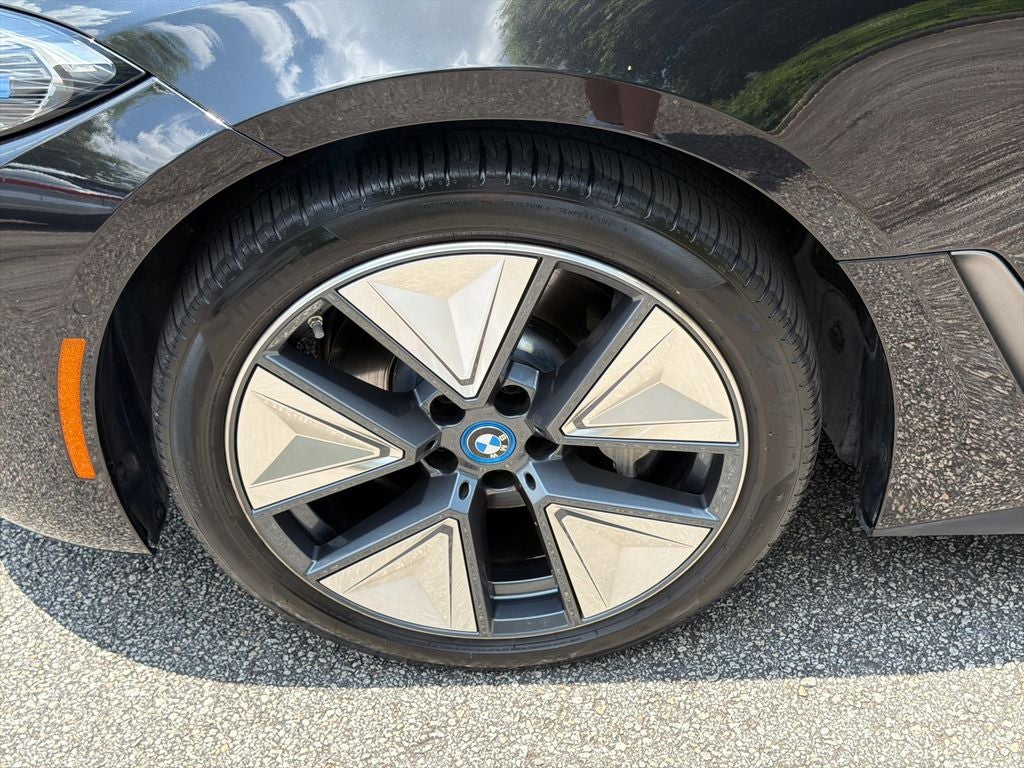 2023 BMW i4 eDrive40