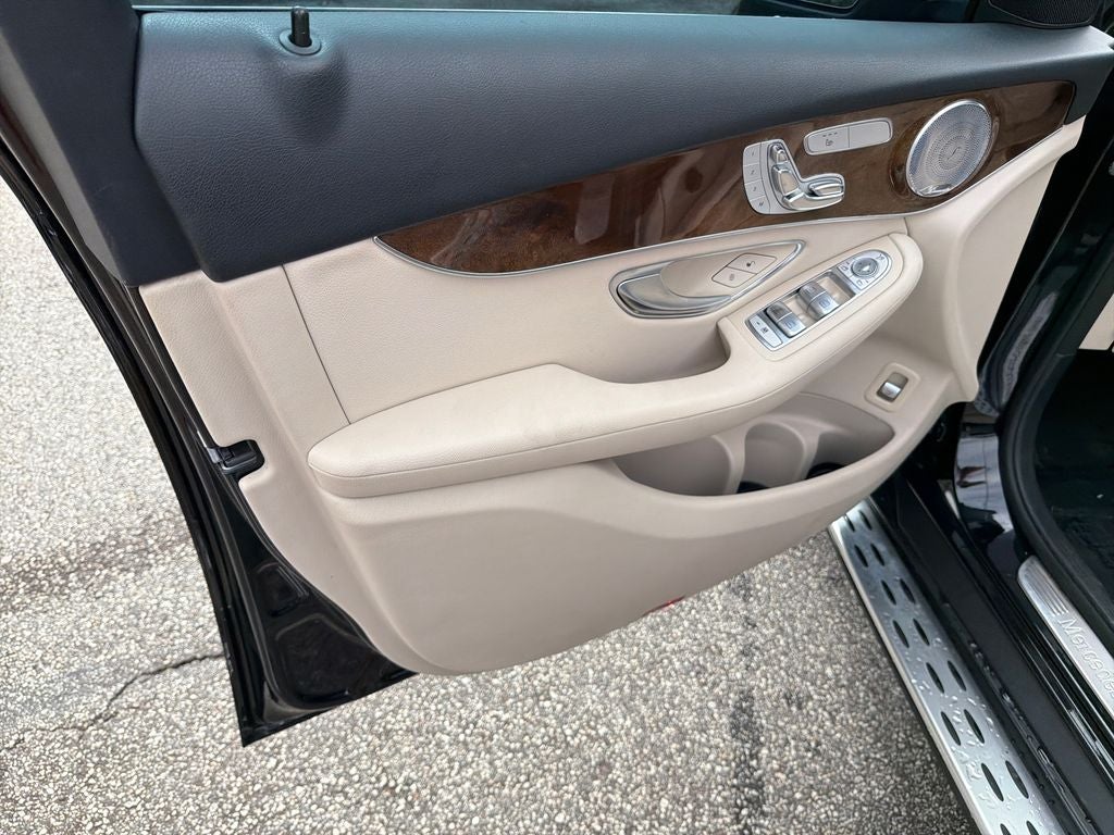 2017 Mercedes-Benz GLC GLC 300