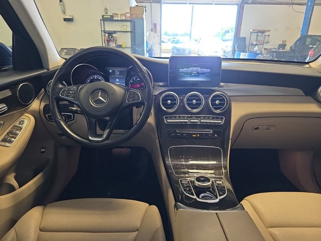 2017 Mercedes-Benz GLC GLC 300