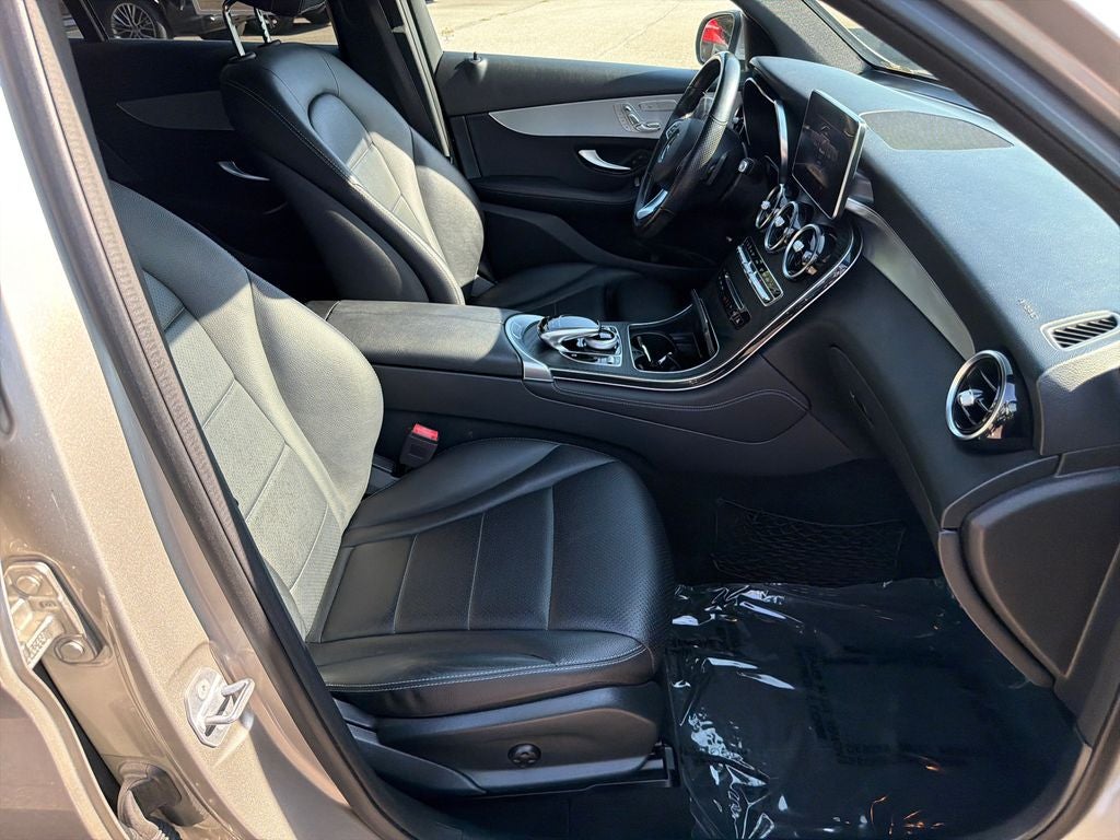 2019 Mercedes-Benz GLC GLC 300