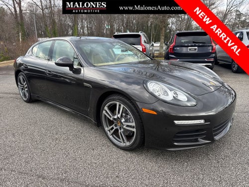 2016 Porsche Panamera 4