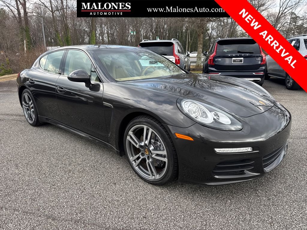 2016 Porsche Panamera 4