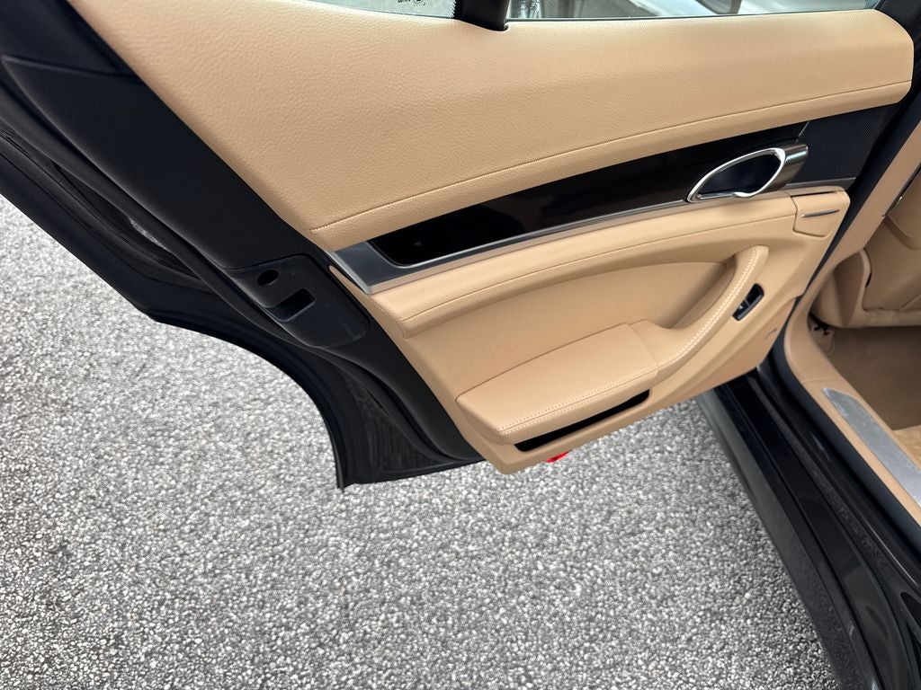2016 Porsche Panamera 4