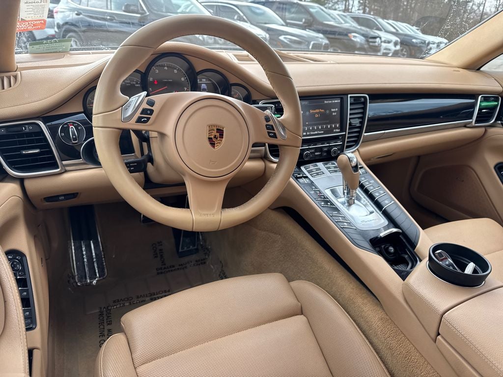2016 Porsche Panamera 4