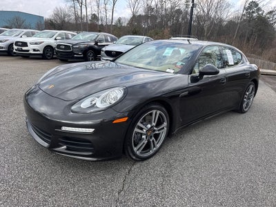2016 Porsche Panamera 4