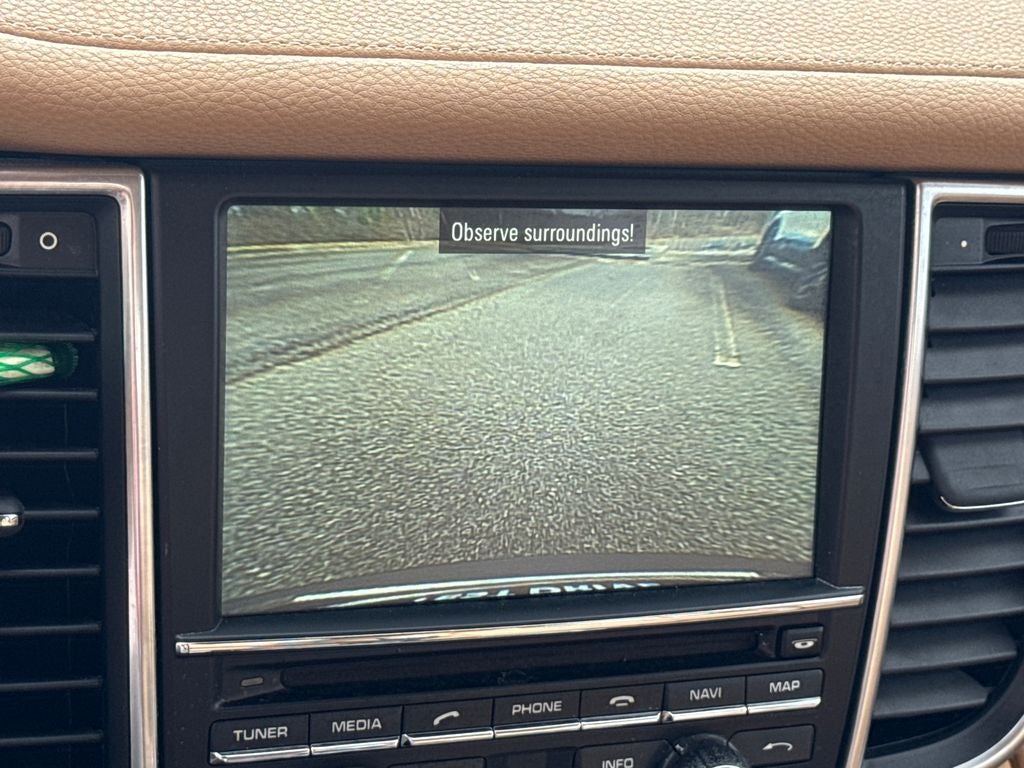 2016 Porsche Panamera 4